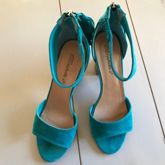chunky teal heels